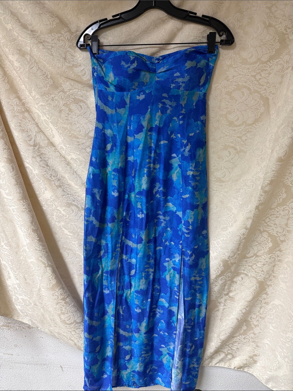 NWT Vix Strapless Dress in various shades of Blue